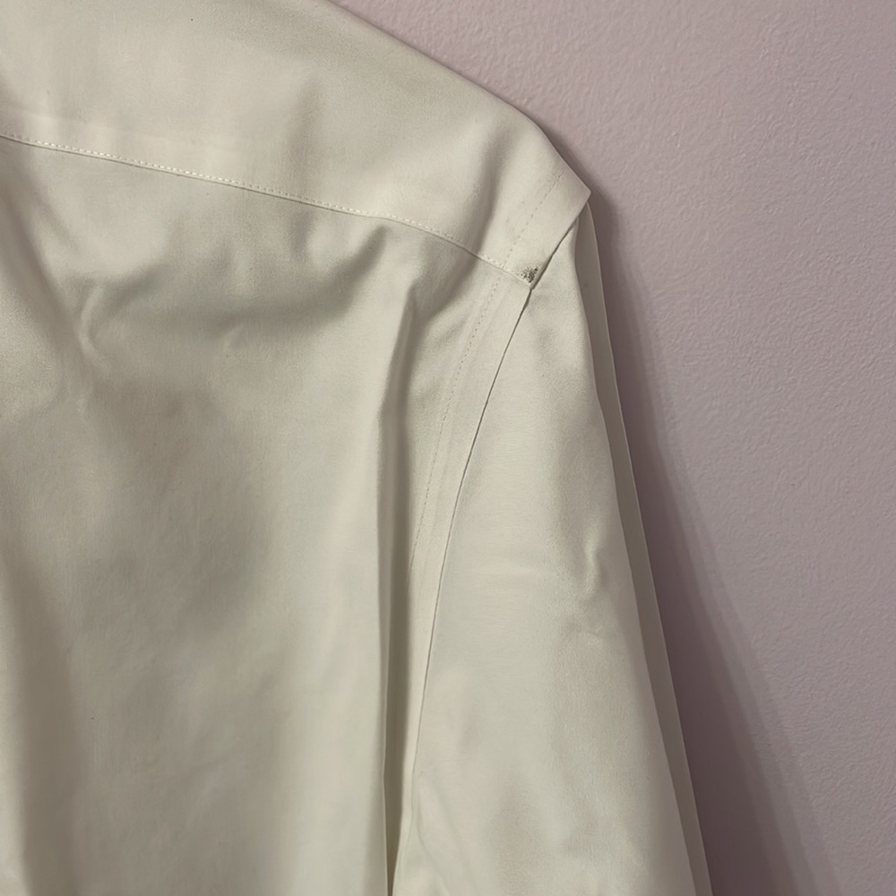 Roundtree and Yorke Gold Label Fitted Dress Shirt in White. - Picture 8 of 8
